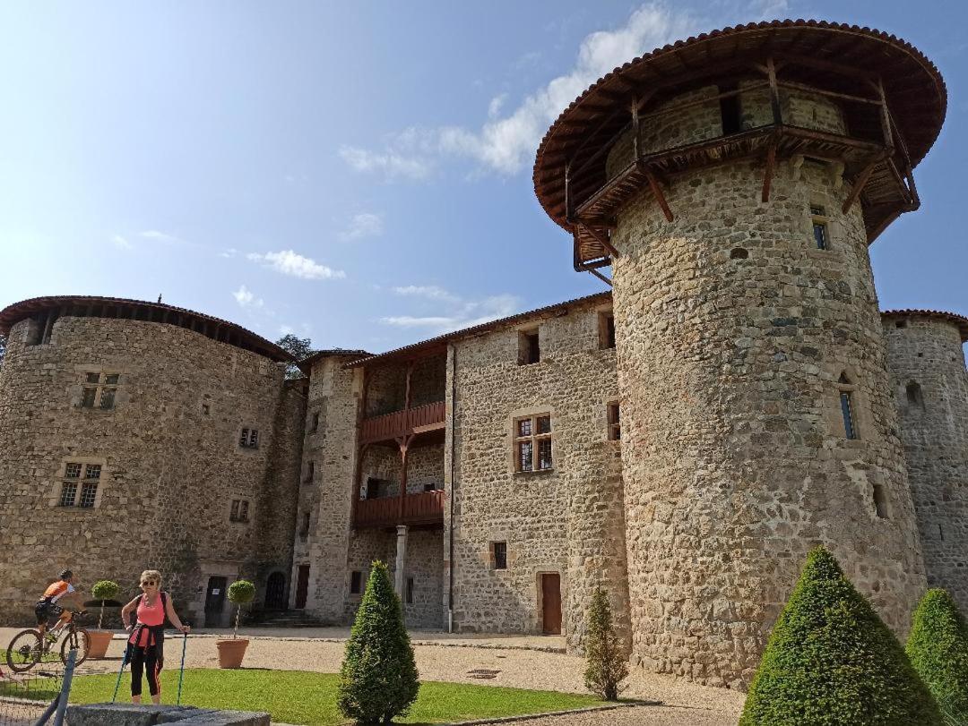 Gîte le rocher du château de Retourtour Lamastre Extérieur photo