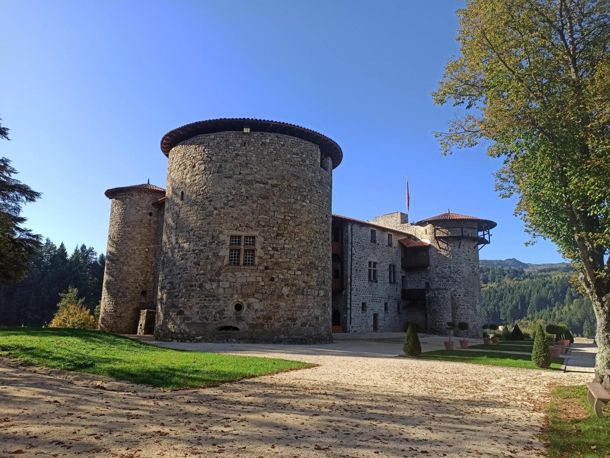 Gîte le rocher du château de Retourtour Lamastre Extérieur photo